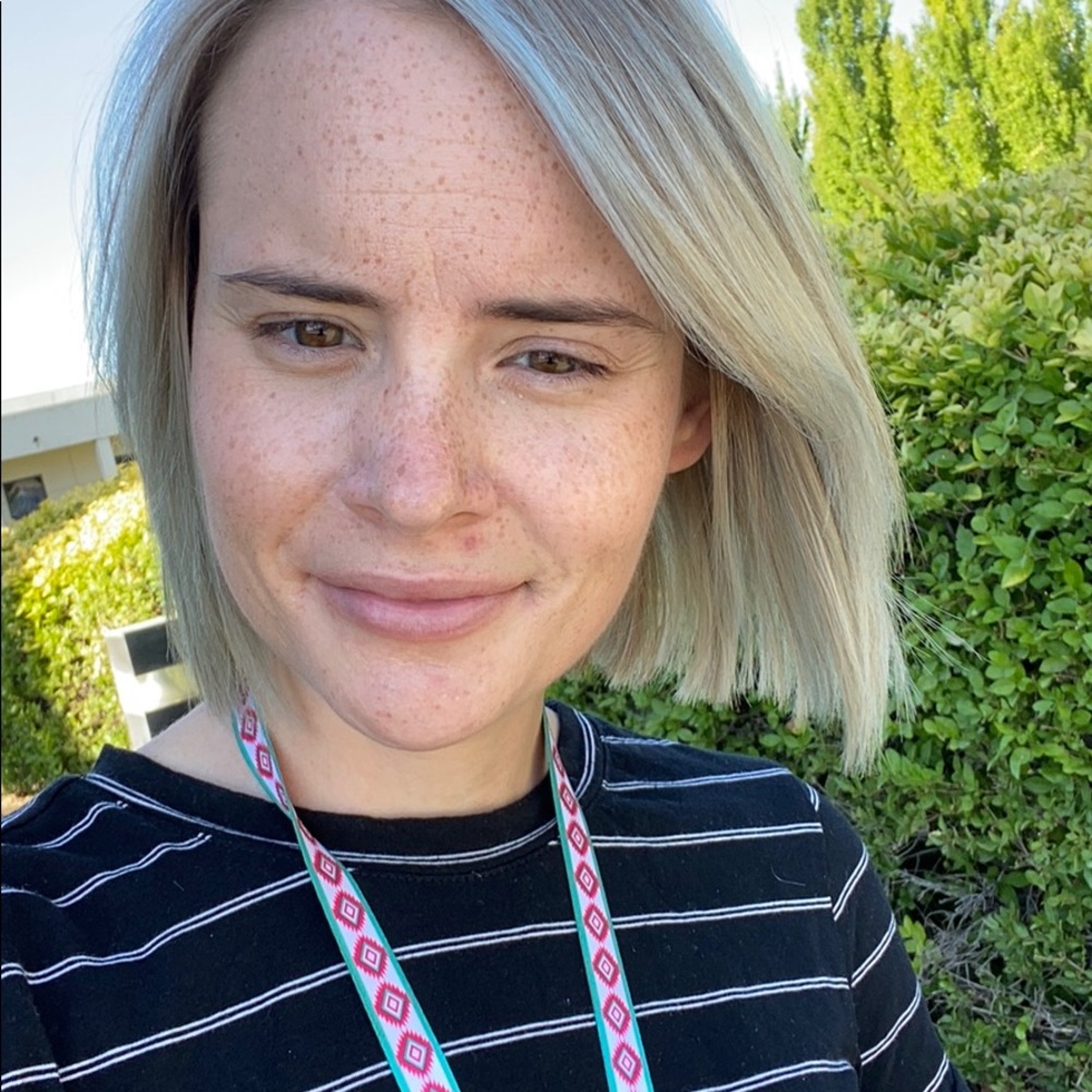 Meet your Posher, Ashley